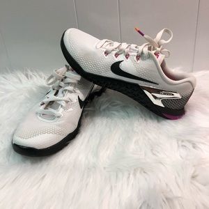 Nike Metcon 4 Womens running shoes size 9.5